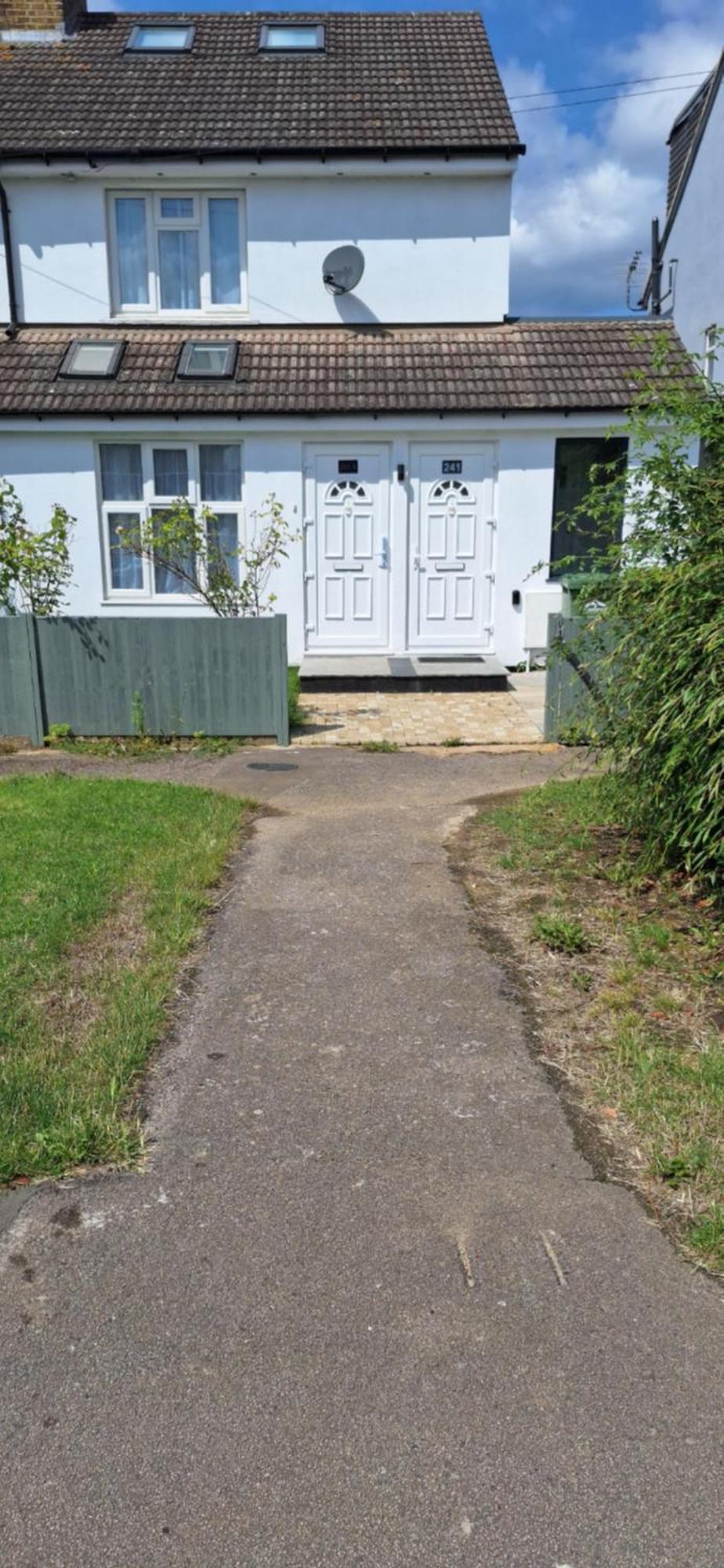 New 3 Bedrooms Flat In Ashford Near Heathrow Exterior foto
